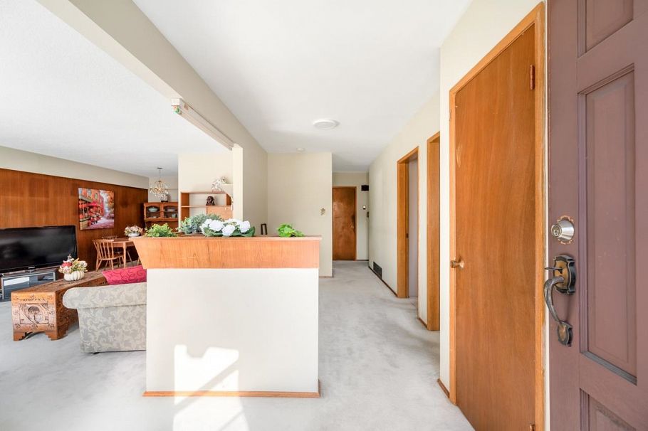 6036 Knight Street Vancouver, BC - 5