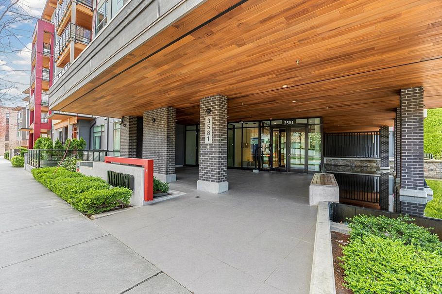 417 3581 Ross Drive Vancouver, BC - 3