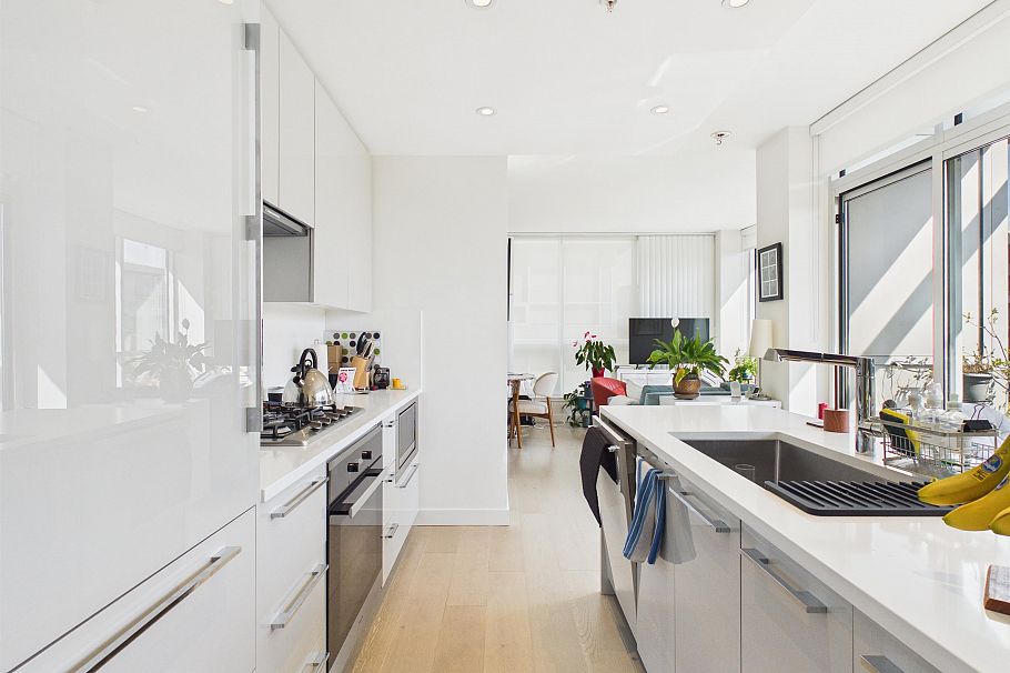 404 5289 Cambie Street Vancouver, BC - 8