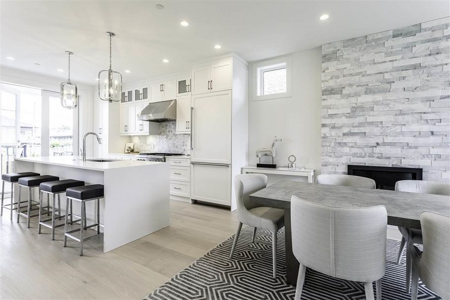 1221 Rossland Street Vancouver, BC - 3