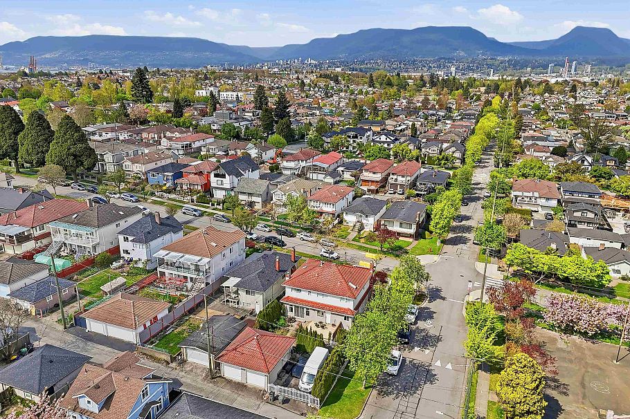 3090 Kitchener Street Vancouver, BC - 5