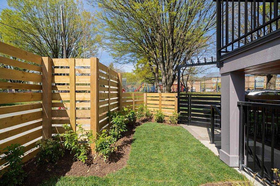 4832 Duchess Street Vancouver, BC - 21