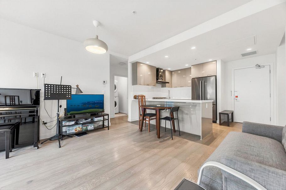 417 3581 Ross Drive Vancouver, BC - 11