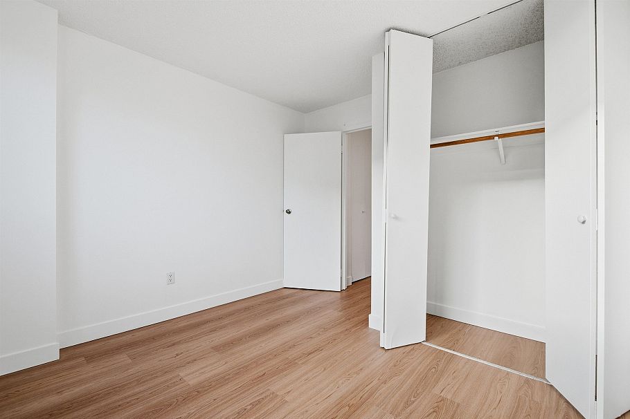 407 145 St. Georges Avenue North Vancouver, BC - 18