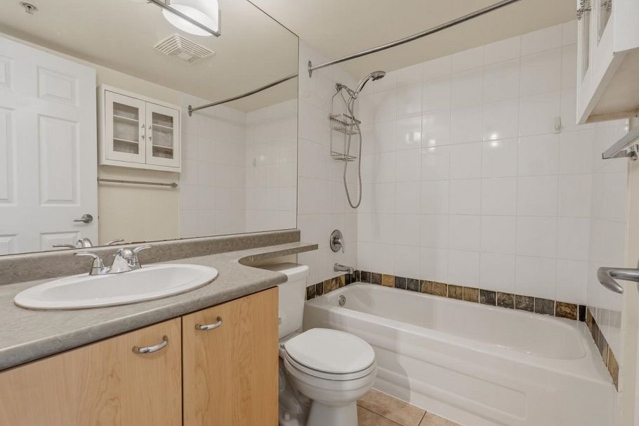 1209 1420 W Georgia Street Vancouver, BC - 14