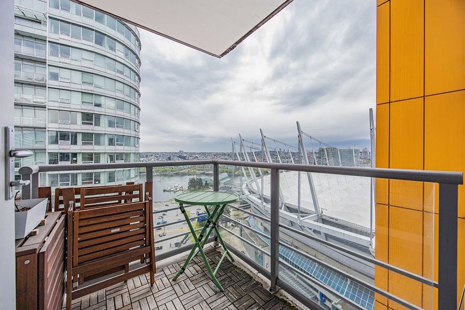 2609 111 W Georgia Street Vancouver, BC - 20