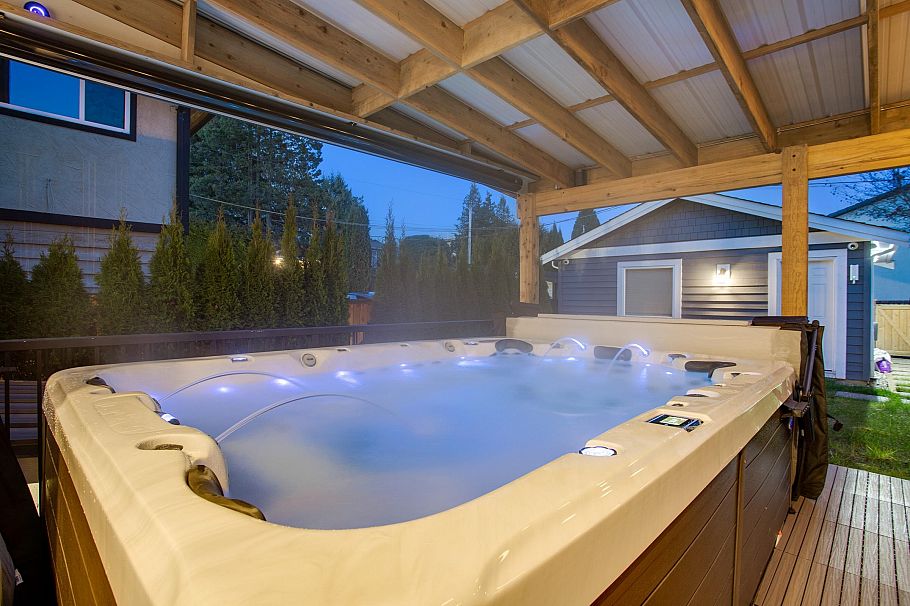 1458 William Avenue North Vancouver, BC - 30