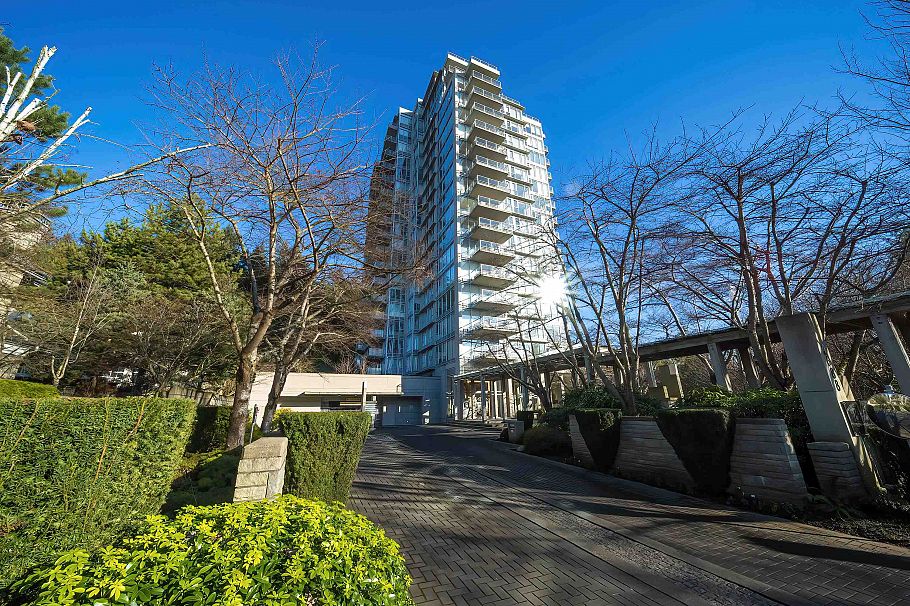 1202 2688 West Mall Vancouver, BC - 1