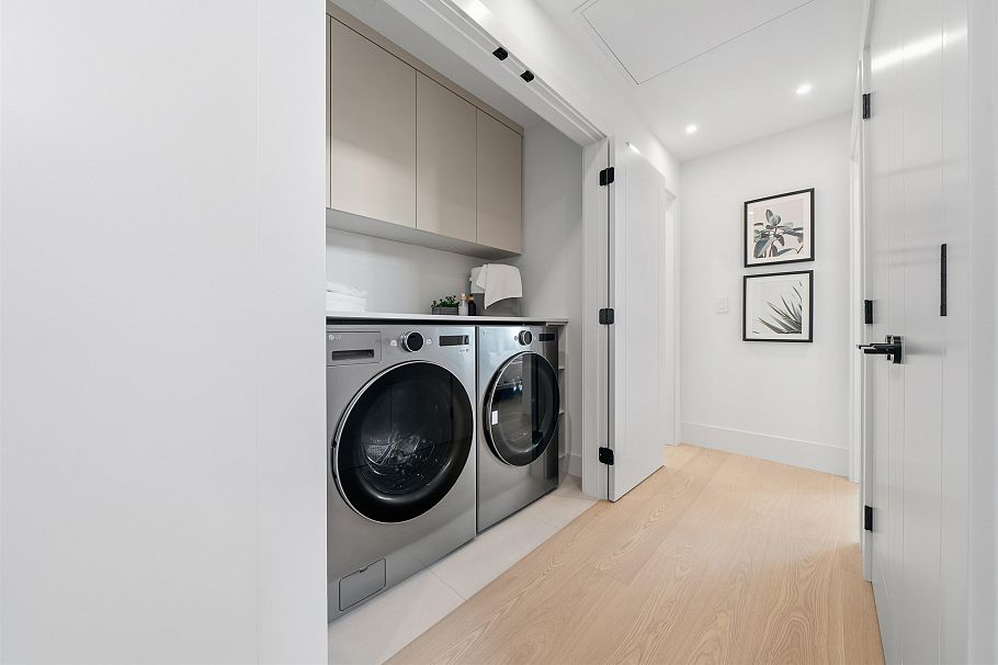 2493 Eton Street Vancouver, BC - 23