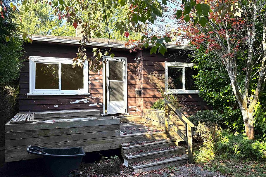 467 E 43rd Avenue Vancouver, BC - 2