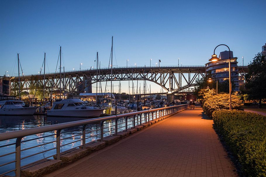 302 1438 Richards Street Vancouver, BC - 27