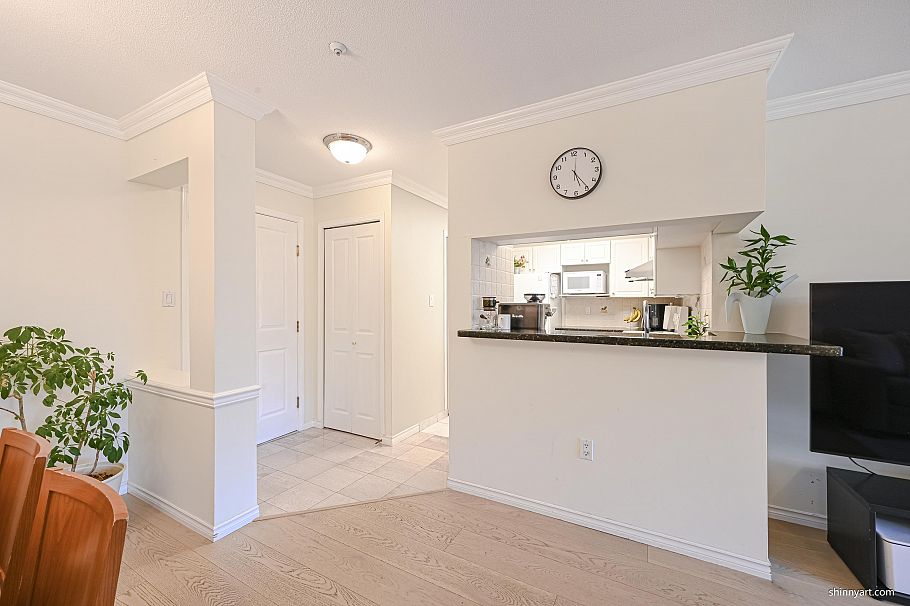 201 2105 W 42nd Avenue Vancouver, BC - 10