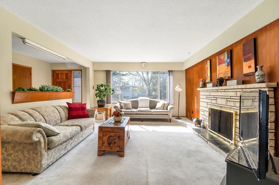 6036 Knight Street Vancouver, BC - 3