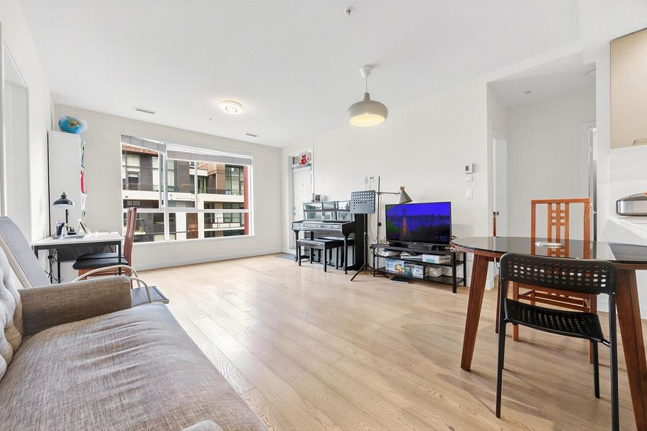 417 3581 Ross Drive Vancouver, BC - 9