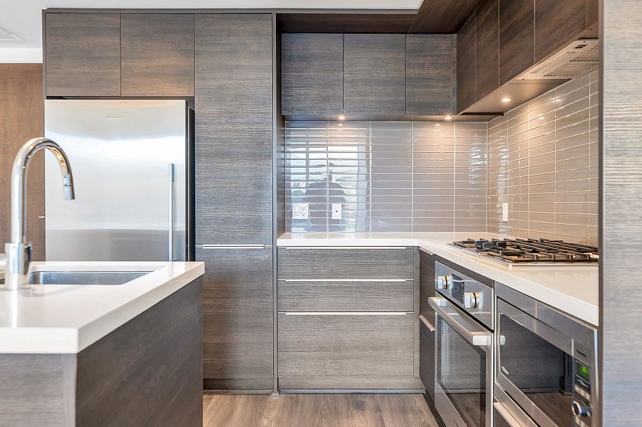 601 1550 Fern Street North Vancouver, BC - 8