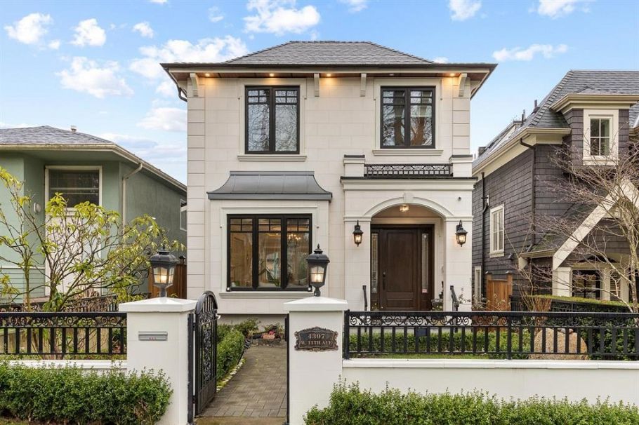 4307 W 13 AVENUE, Vancouver BC V6R 2V1 Vancouver, BC - 1