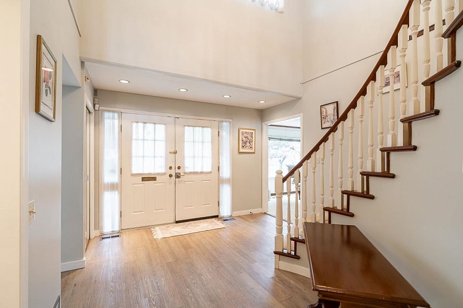 2235 W 16th Avenue Vancouver, BC - 17