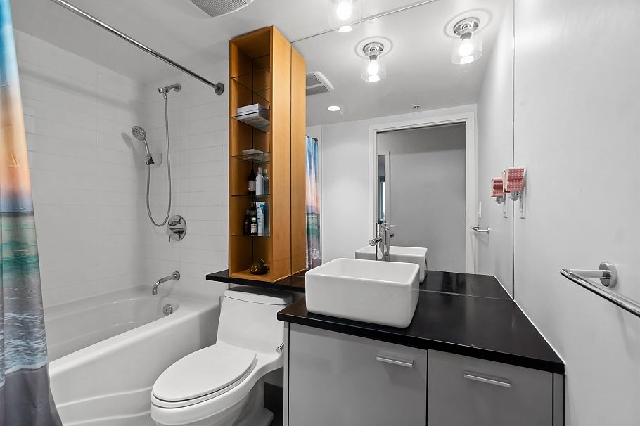 2303 33 Smithe Street Vancouver, BC - 12