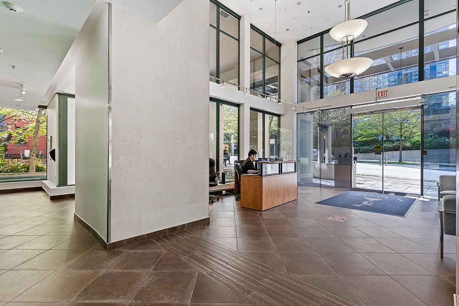 705 1239 W Georgia Street Vancouver, BC - 3