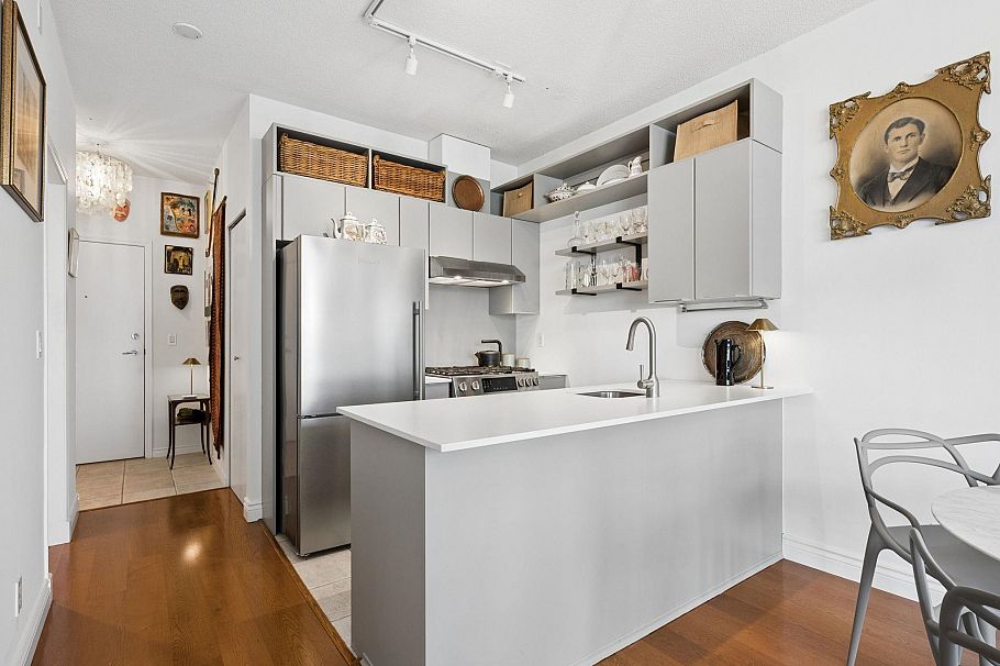 705 1239 W Georgia Street Vancouver, BC - 10