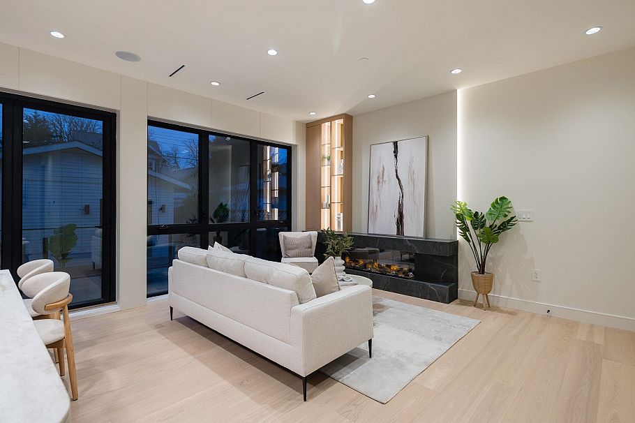 2 3036 W 13th Avenue Vancouver, BC - 34