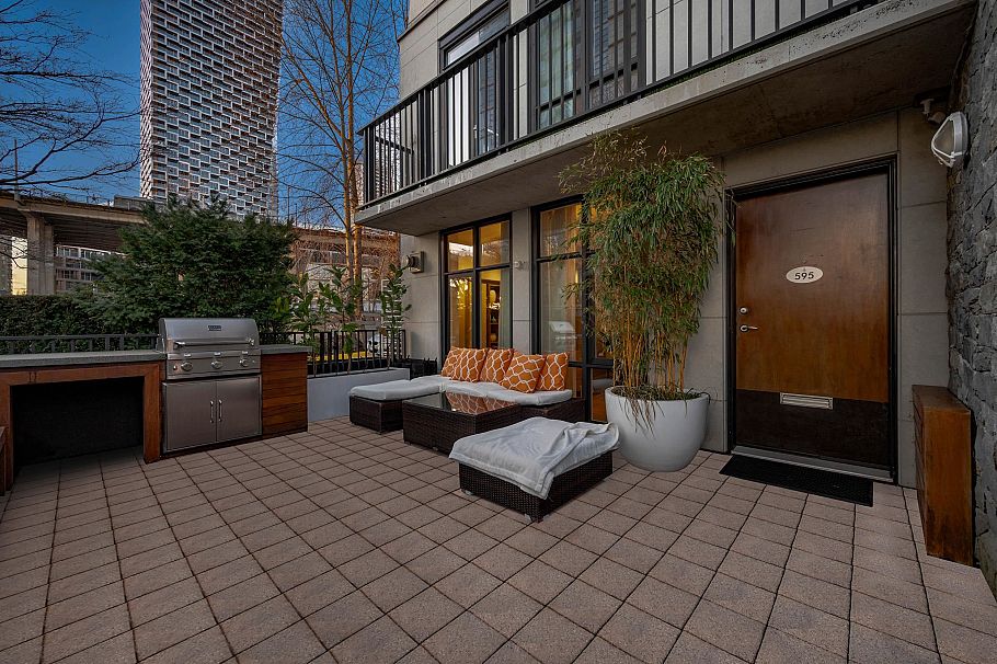 595 Beach Crescent Vancouver, BC - 4