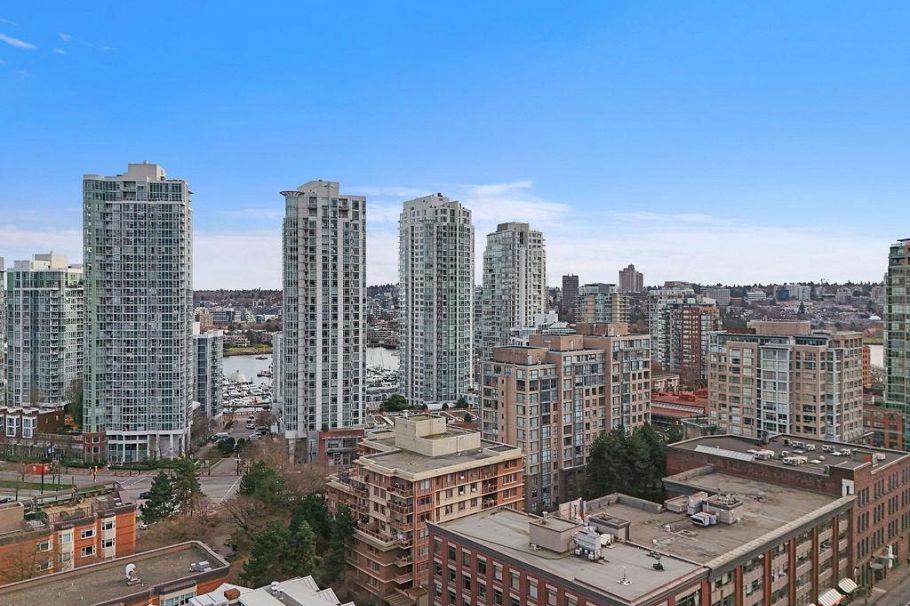 404 238 Alvin Narod Mews Vancouver, BC - 35