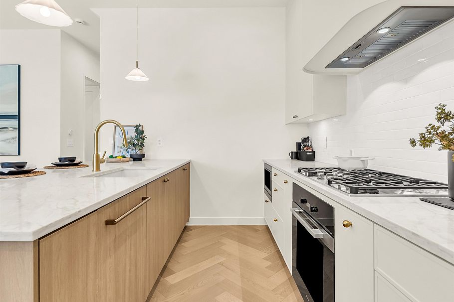 1 2043 W 45th Avenue Vancouver, BC - 11