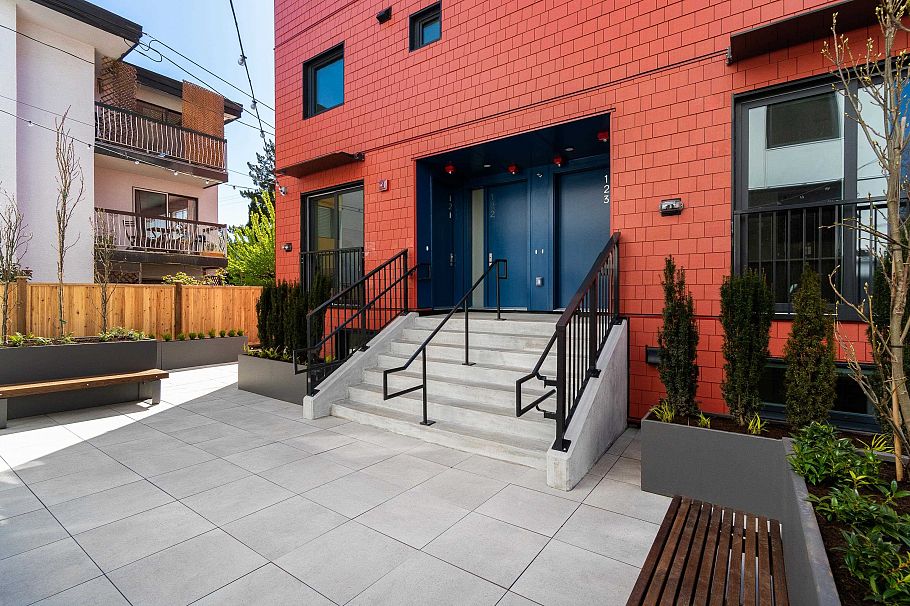 121 1552 E 3rd Avenue Vancouver, BC - 33