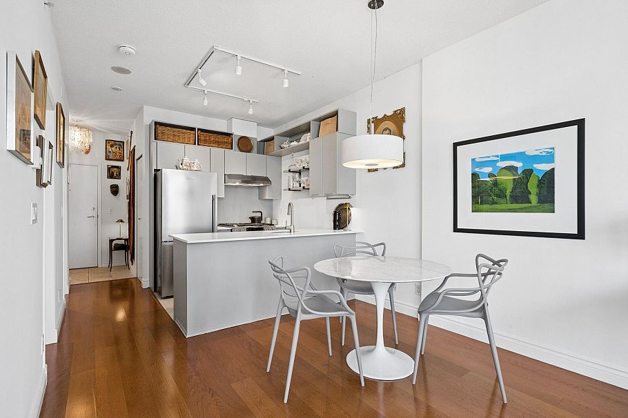 705 1239 W Georgia Street Vancouver, BC - 9