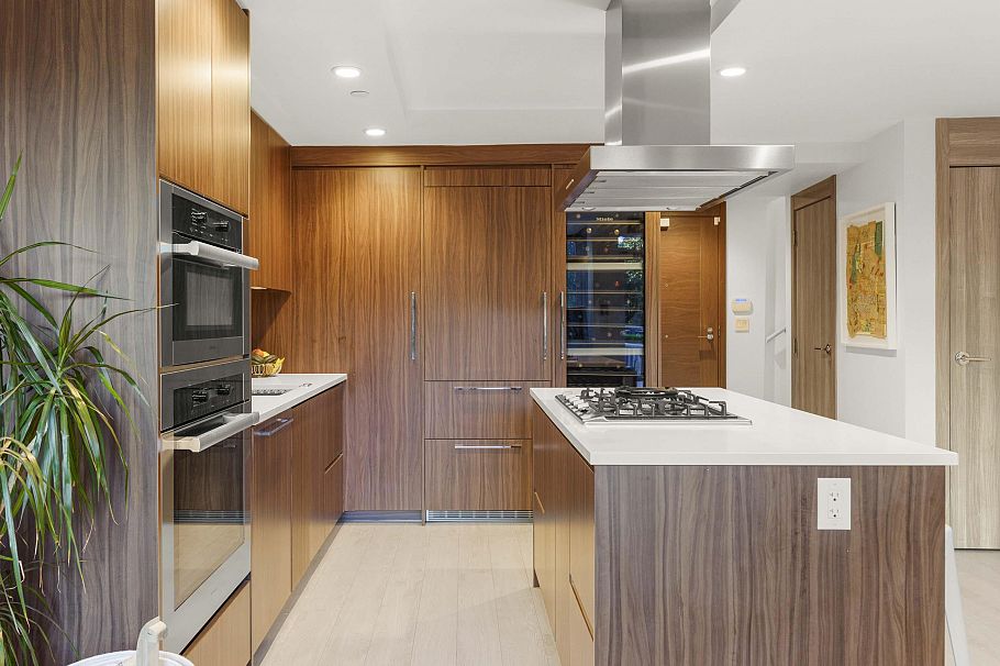 1755 Columbia Street Vancouver, BC - 14