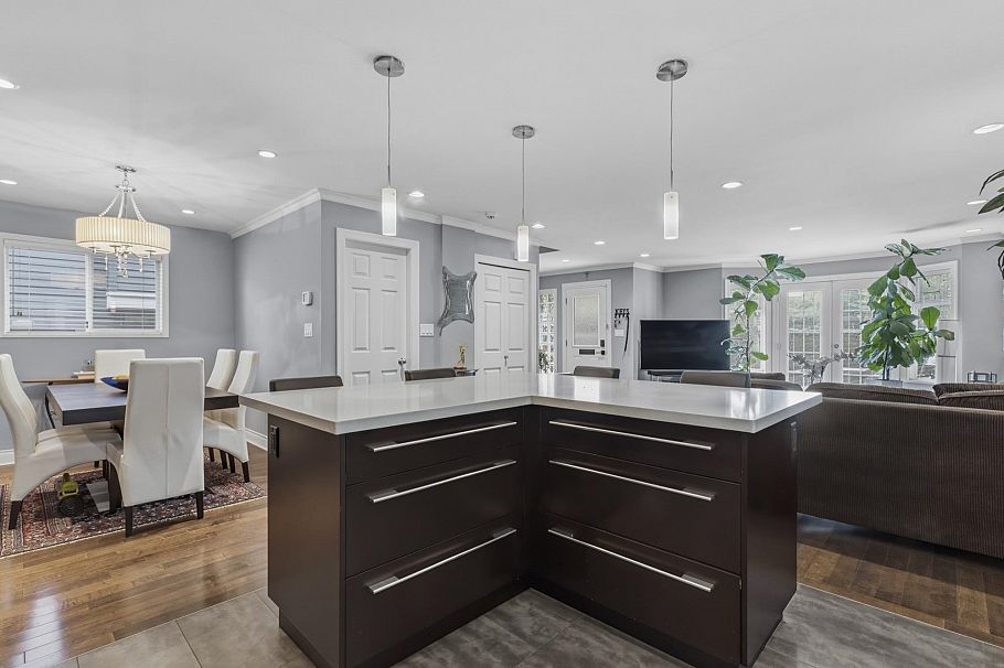 31 W 15th Avenue Vancouver, BC - 14