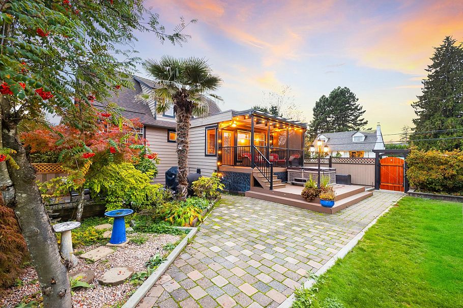 402 E 13th Street North Vancouver, BC - 5