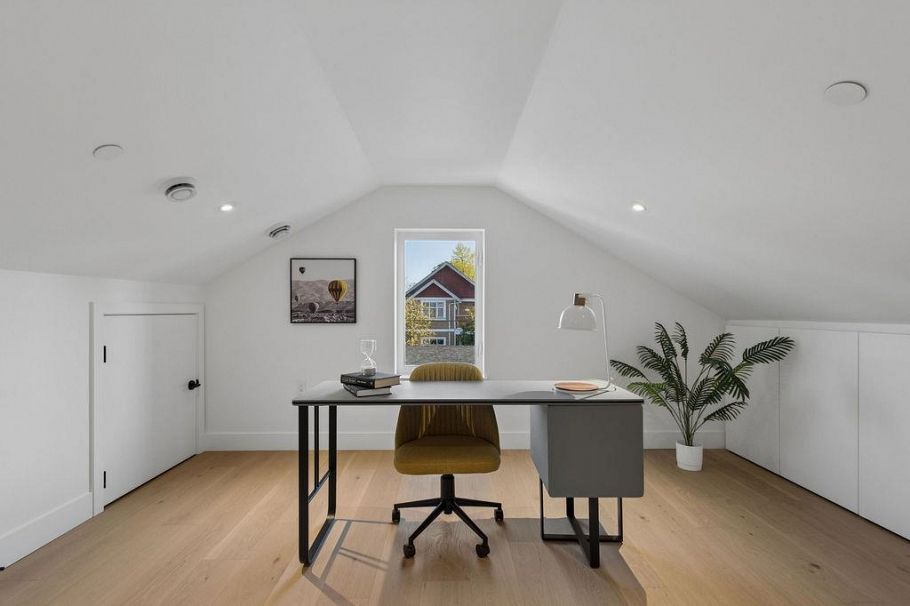 2 2130 E 2 Avenue Vancouver, BC - 30