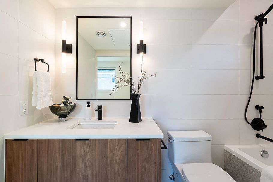 121 1552 E 3rd Avenue Vancouver, BC - 22