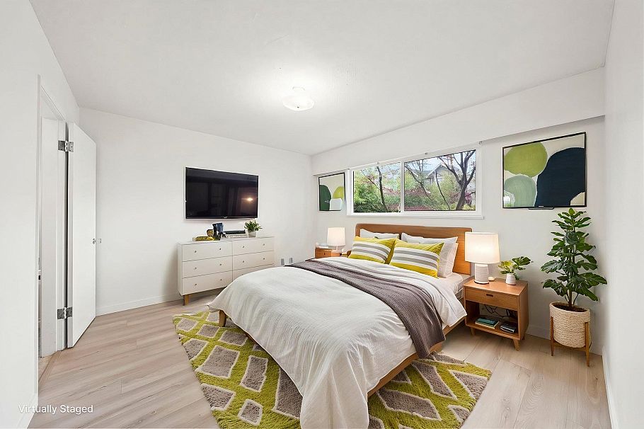 532 W 64th Avenue Vancouver, BC - 22