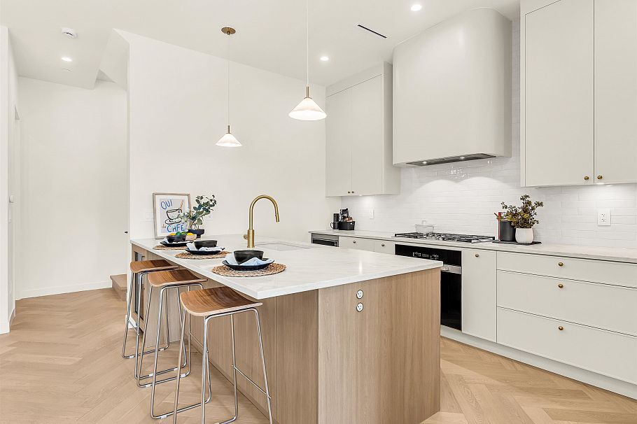 1 2043 W 45th Avenue Vancouver, BC - 10