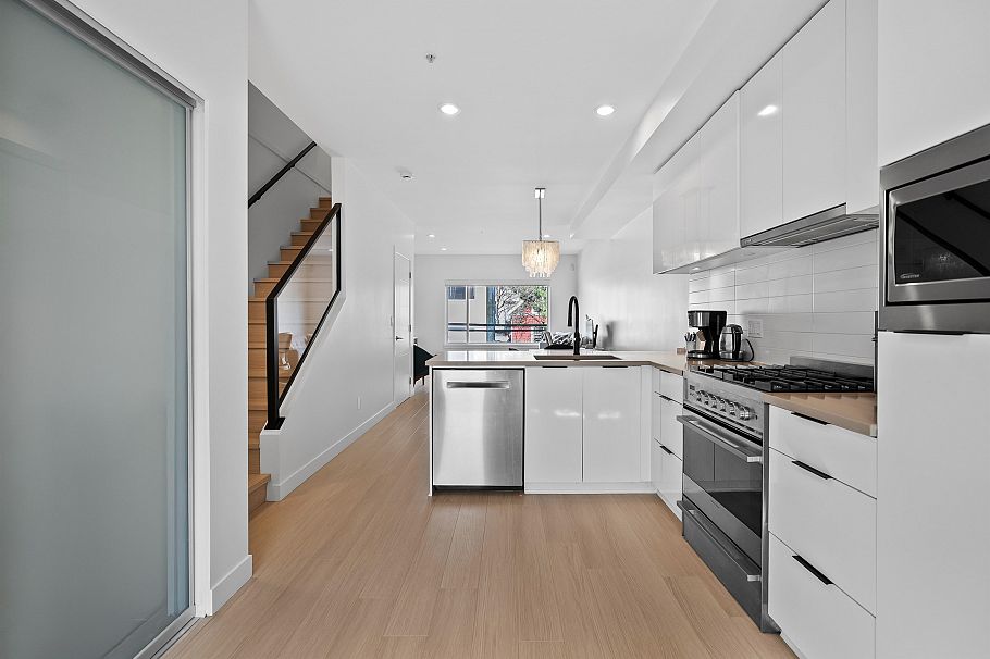 216 455 E 16th Avenue Vancouver, BC - 7