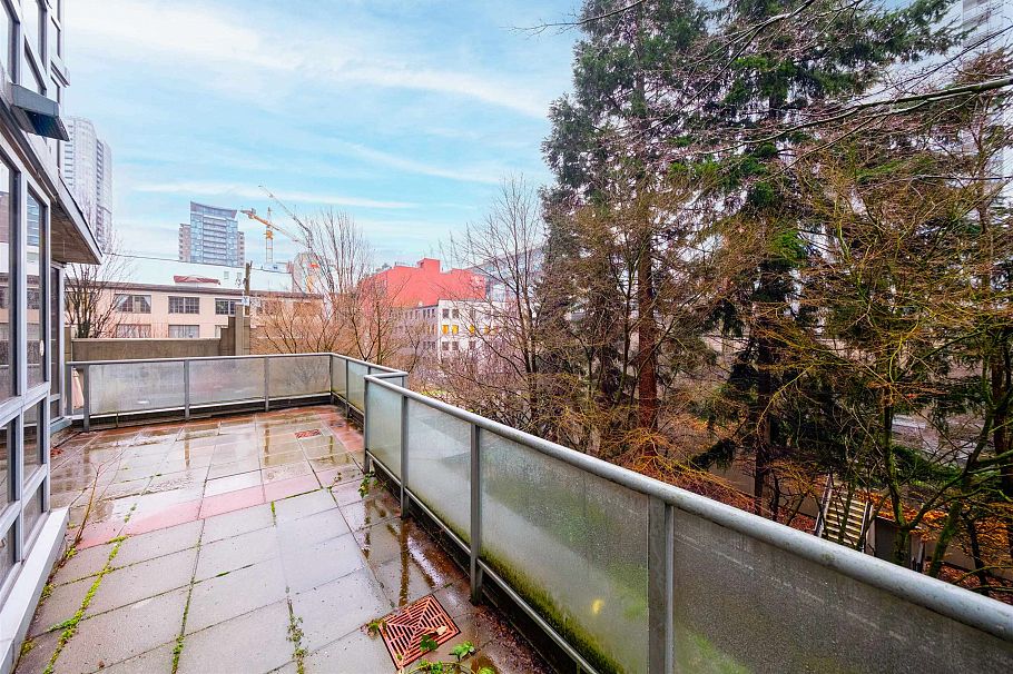 301 930 Cambie Street Vancouver, BC - 31