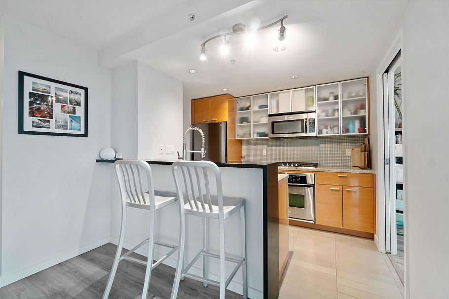 2303 33 Smithe Street Vancouver, BC - 8