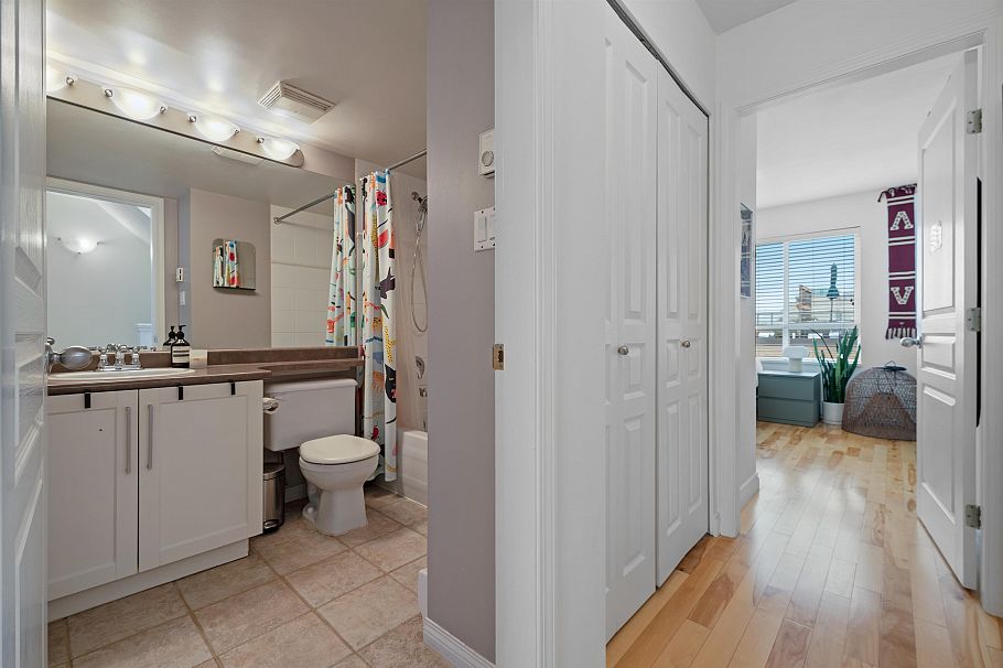 303 2688 Watson Street Vancouver, BC - 16