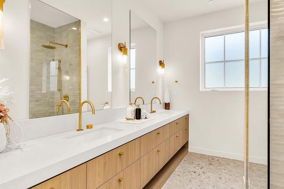 1 2043 W 45th Avenue Vancouver, BC - 19