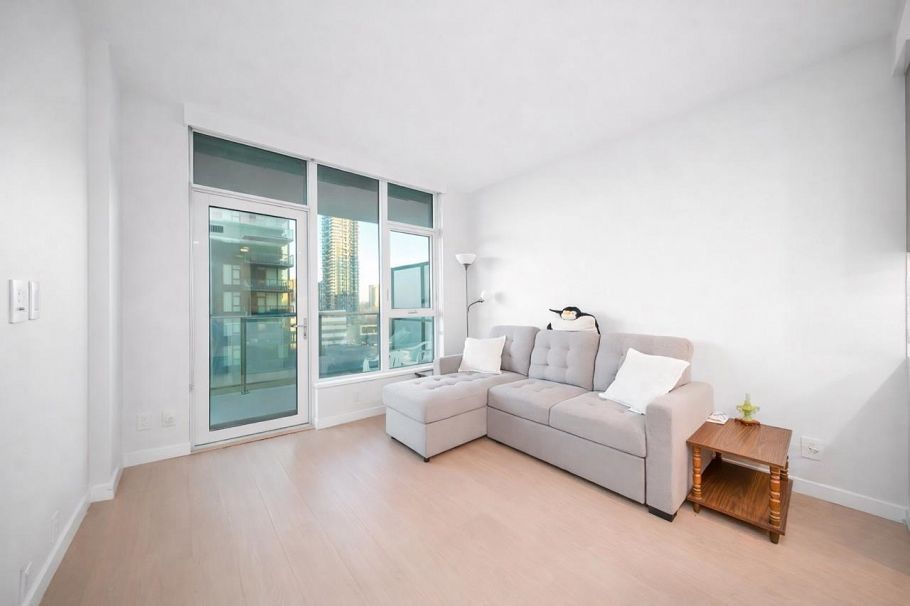 909 2108 Gilmore Avenue Burnaby, BC - 4