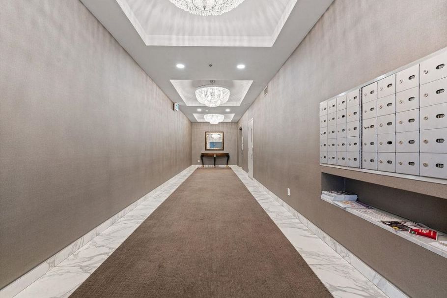 404 238 Alvin Narod Mews Vancouver, BC - 29