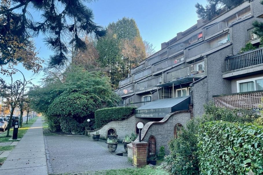 409 774 GREAT NORTHERN WAY, Vancouver BC V5T 1E1 Vancouver, BC - 1