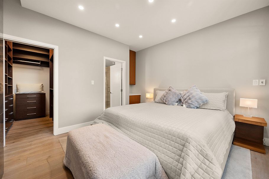 595 Beach Crescent Vancouver, BC - 32