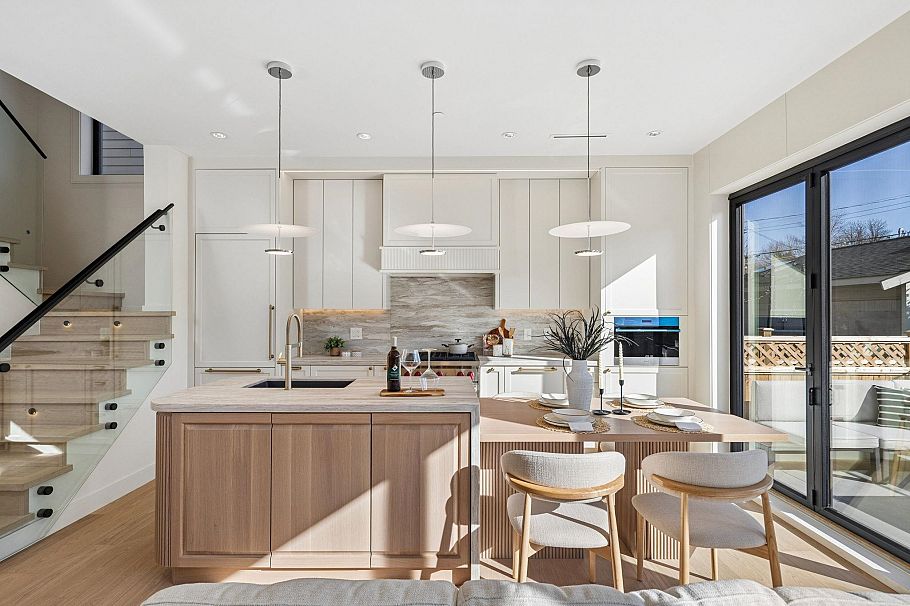 2 3036 W 13th Avenue Vancouver, BC - 5