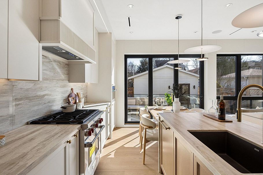 2 3036 W 13th Avenue Vancouver, BC - 9