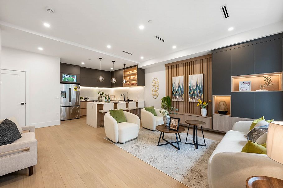4 3065 Charles Street Vancouver, BC - 5