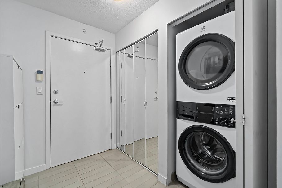 2303 33 Smithe Street Vancouver, BC - 13